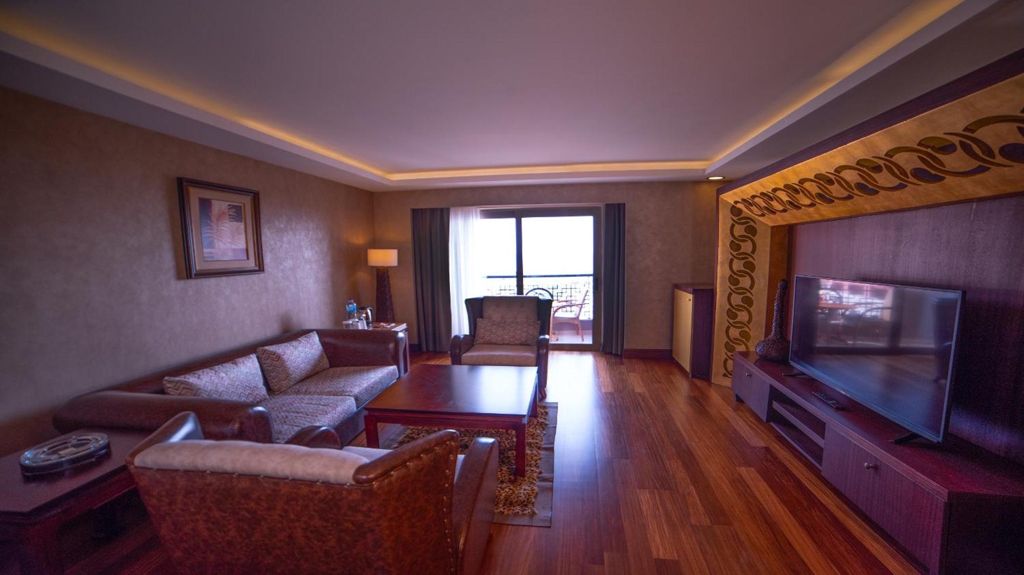 King Suite,1624756039:JPEG