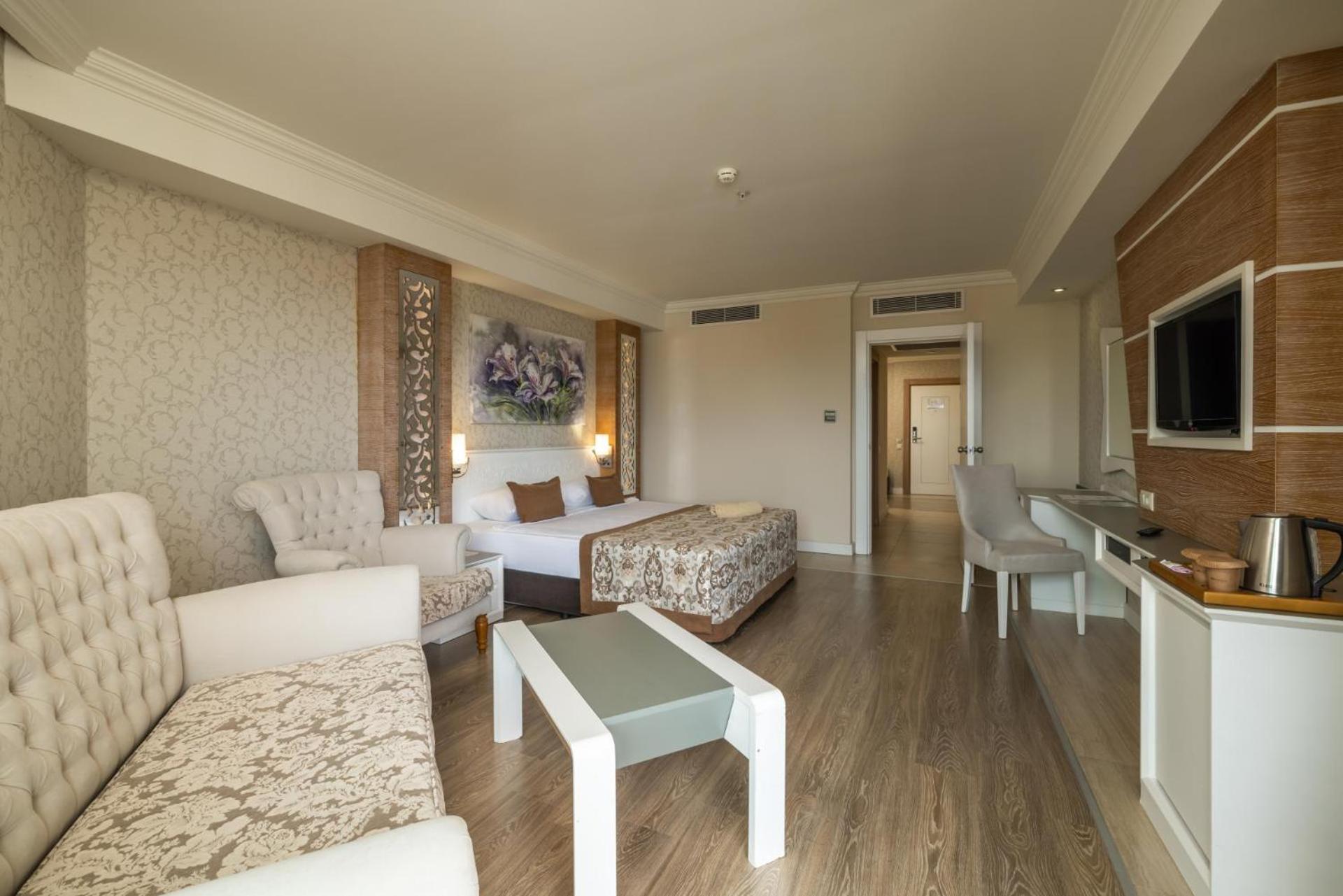Family Room,1771576276:JPEG