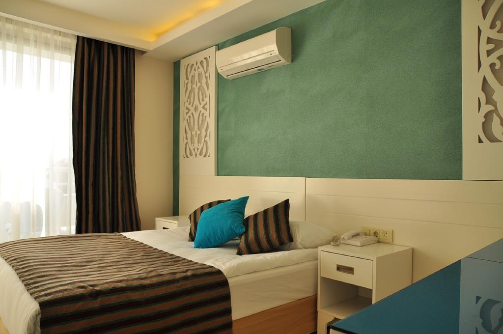 Standard Single Large Bed Room,1425541297:JPEG